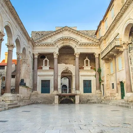 Diokleciana Apartment