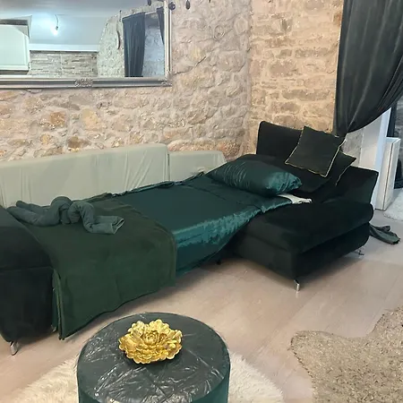 Apartment Diokleciana Split